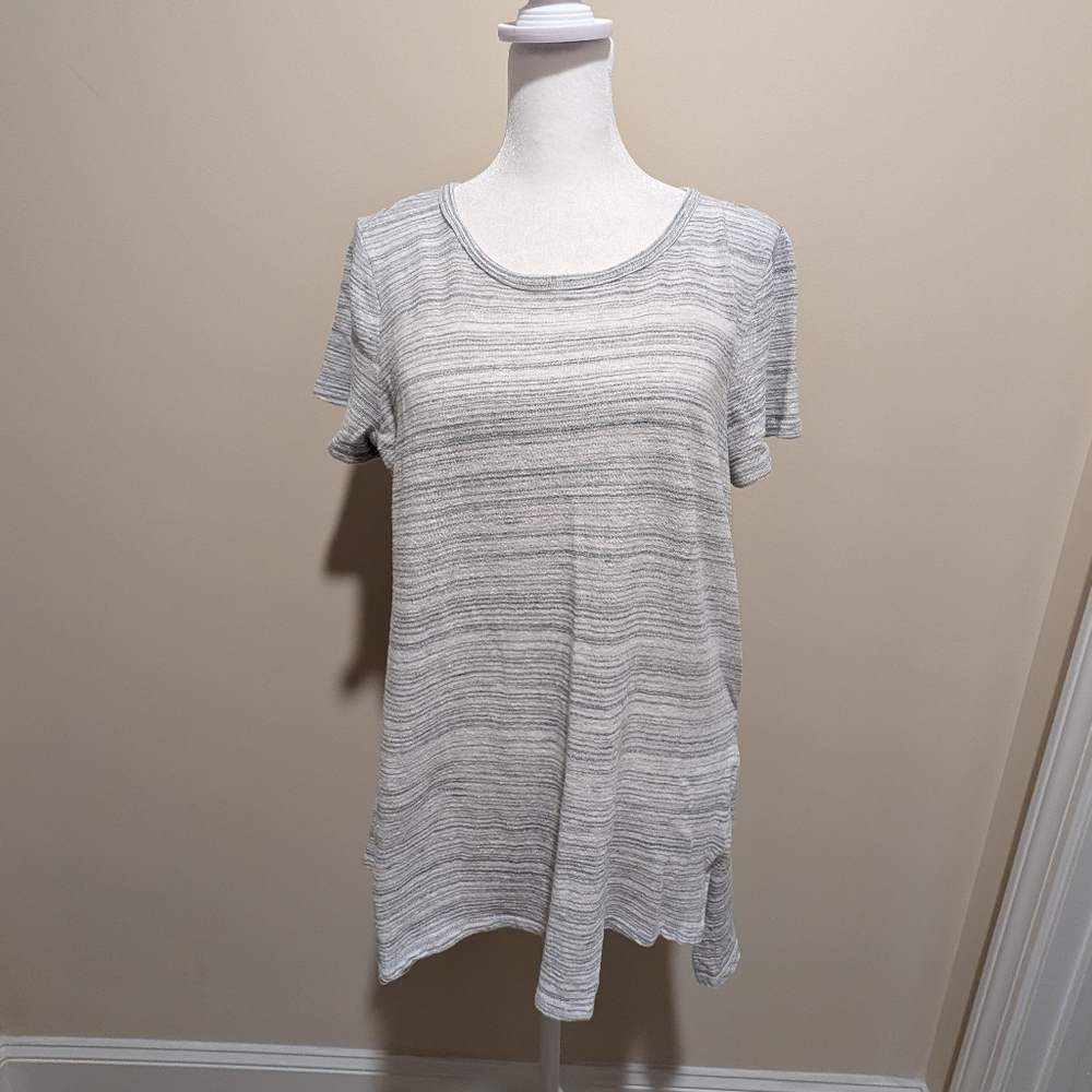 Bobeau Heather Gray Striped Short Sleeve Tee with High-Low Hem
